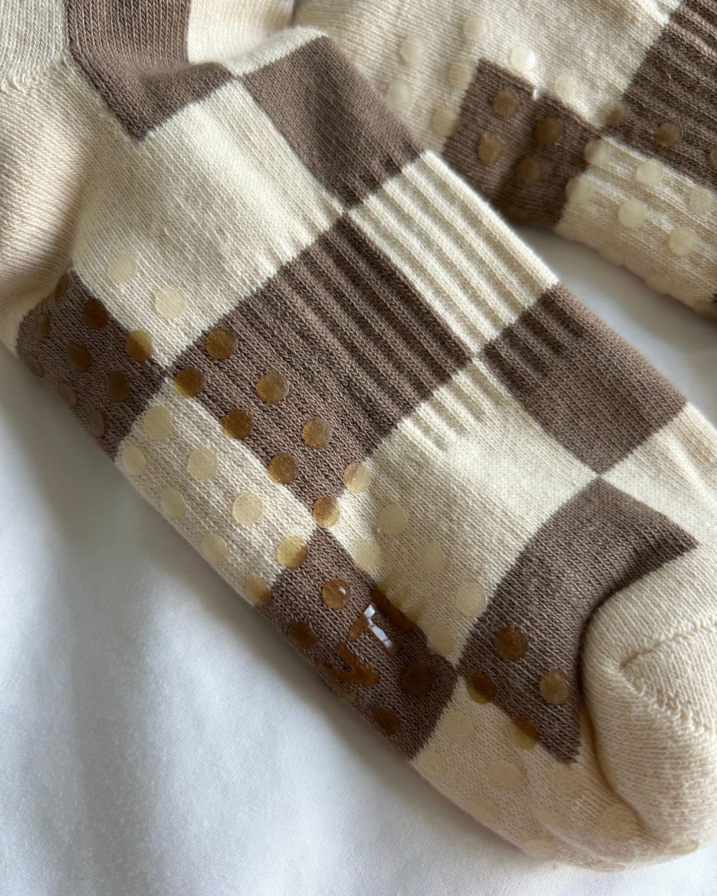 Tabby Checkered Grip Socks (Sample Sale)