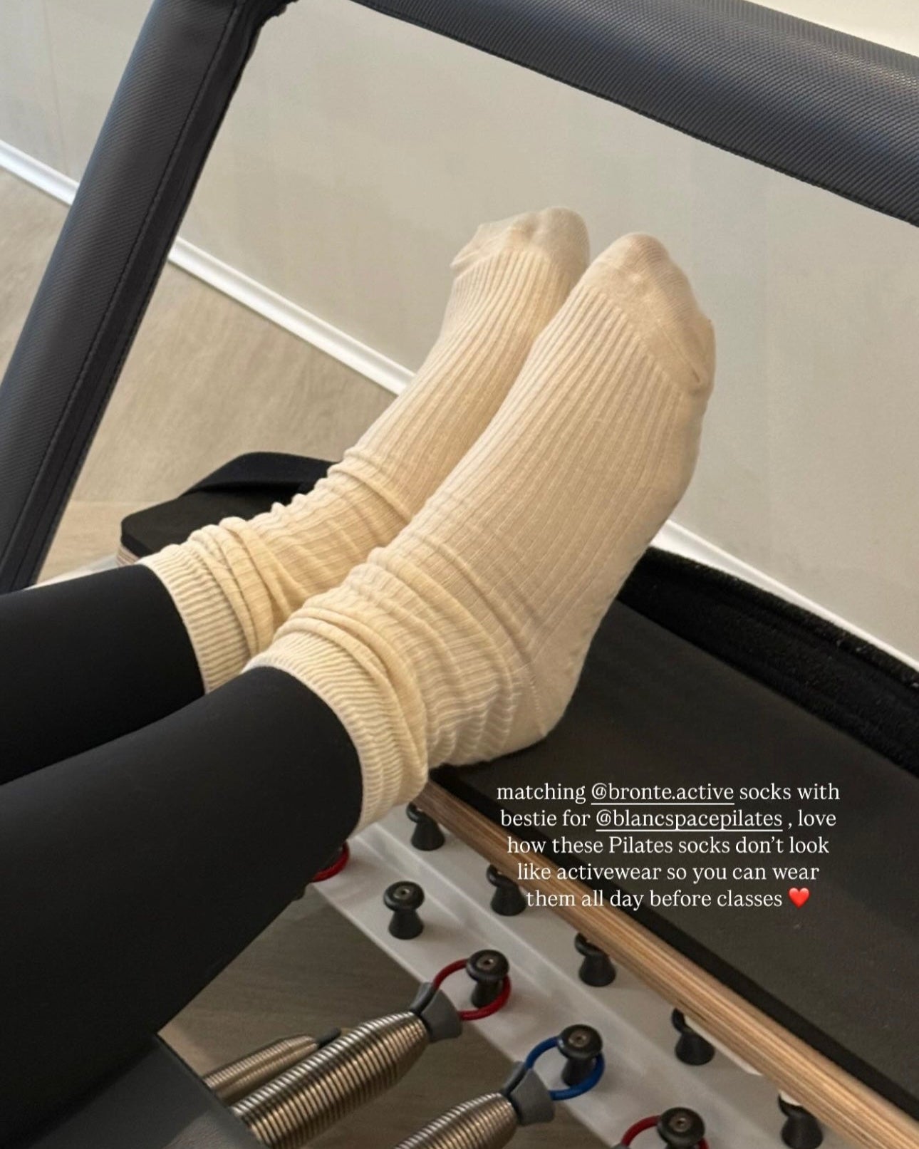 Gemma Scrunch Grip Socks In Cream