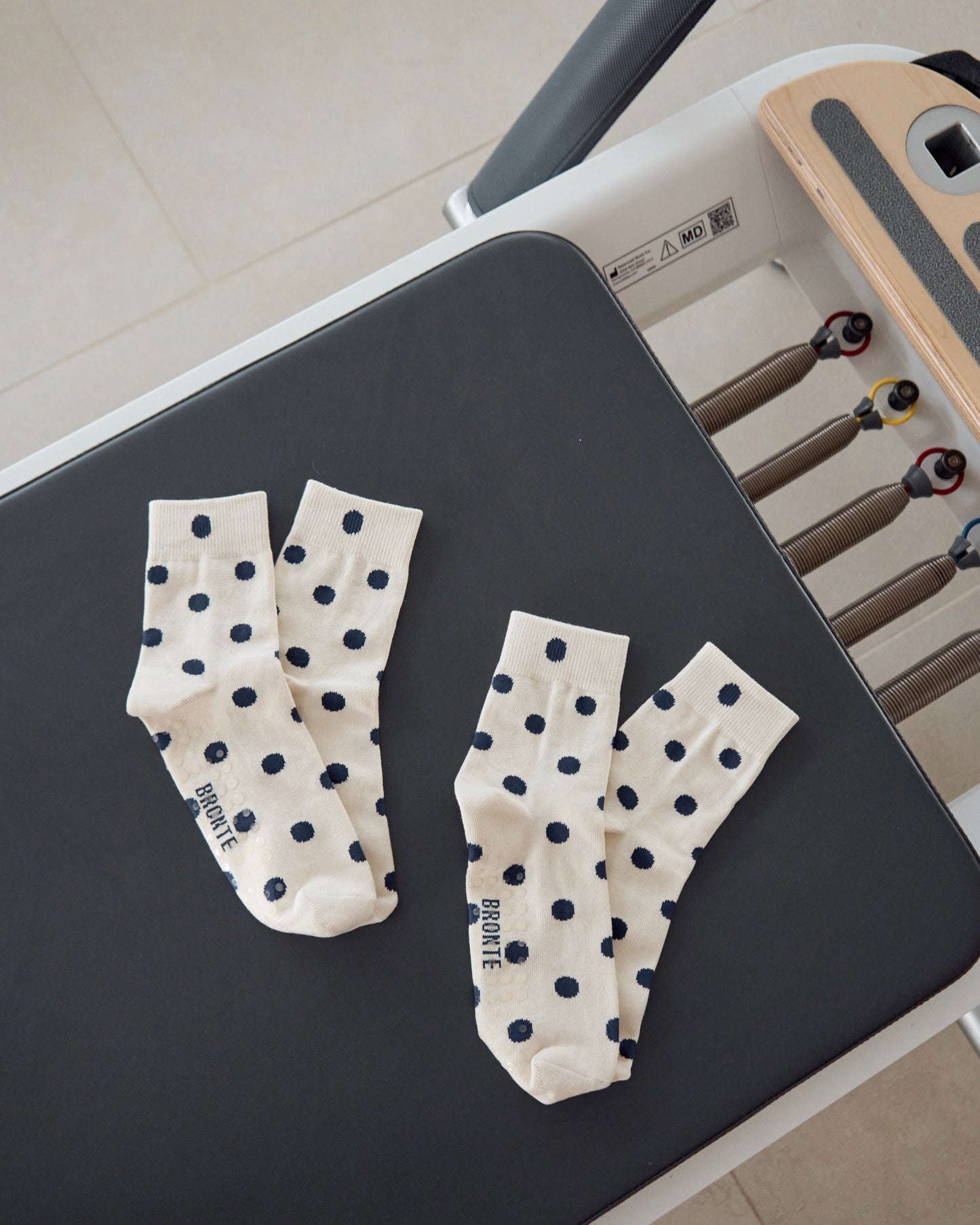 Steph Spotty Grip Socks